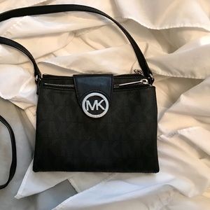 Michael Kors Fulton Large Crossbody bag
